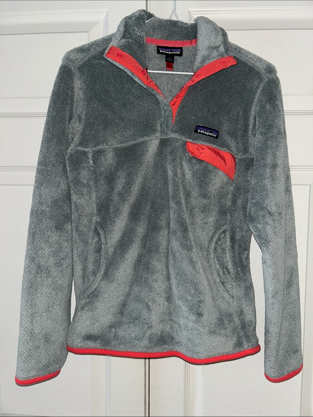 Patagonia Synchilla Light Gray Fleece Snap-Up Jacket with Pinn Trim